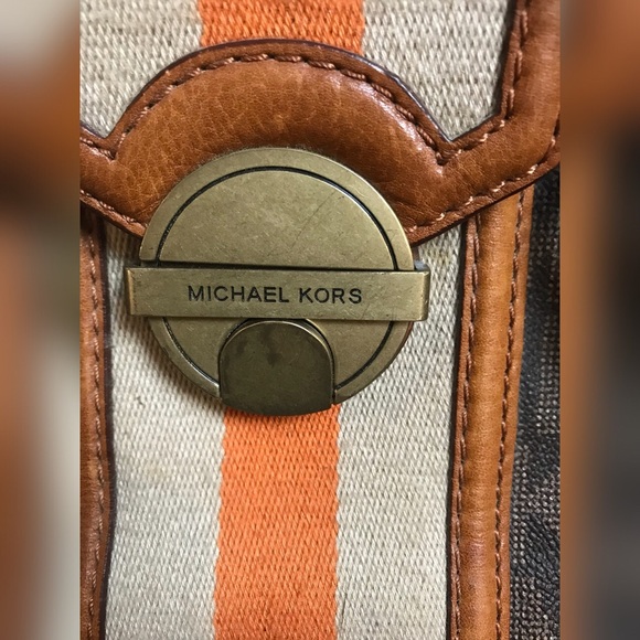 FINAL PRICE💕{Michael Kors} VINTAGE Signature  Bag - Picture 6 of 7